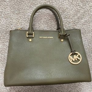 Michael Kors Leather Bag